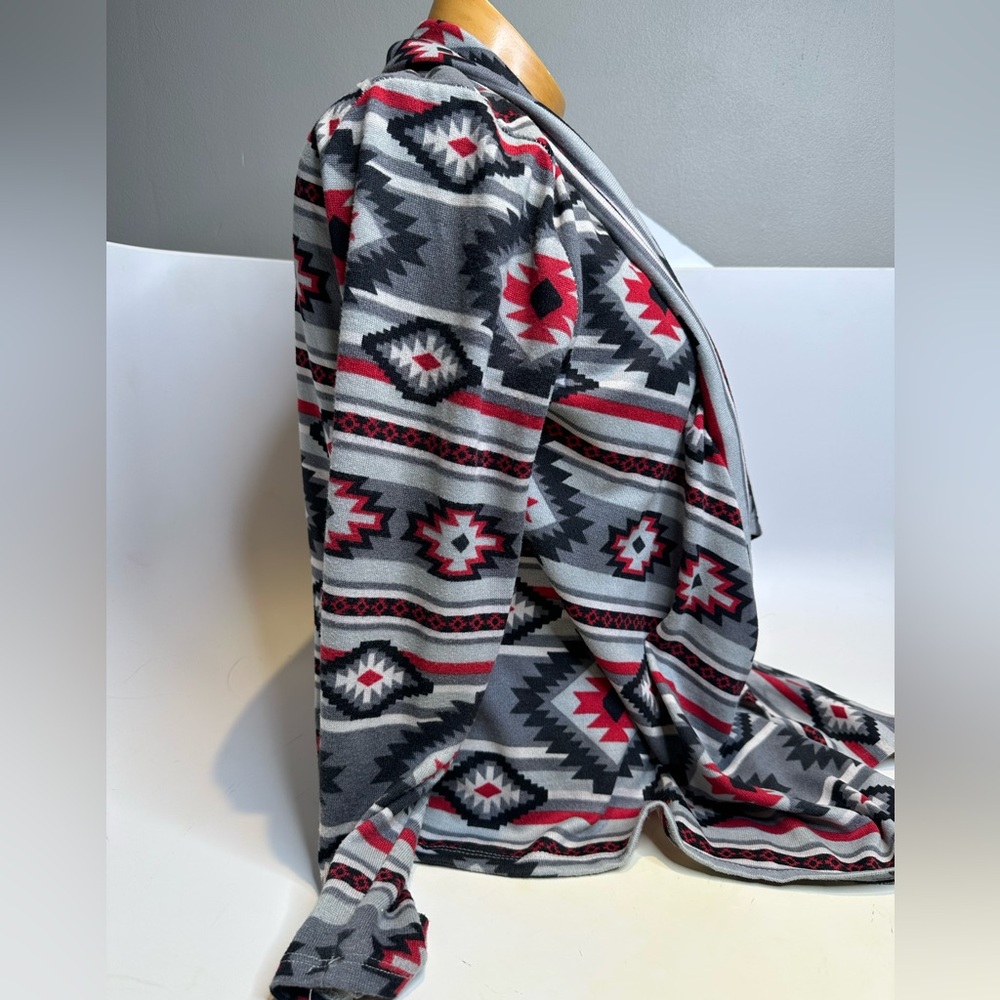 Aztec Print Open-Front Women's Sweater Cardigan - Gray/Red/Black - Picture 2 of 4